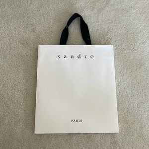 Sandro shopper